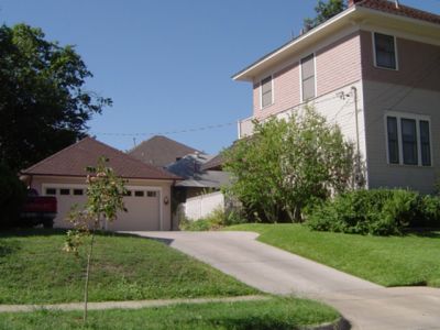 2101 Lipscomb garage 2005
