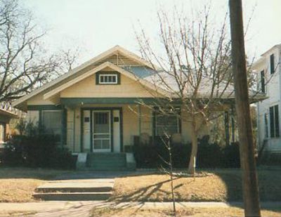 2103 6th 1995
Restoration by Carol Roark and Lon Burnam
