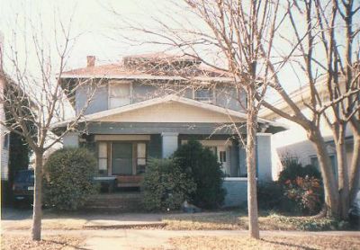 2104 Lipscomb 1995
