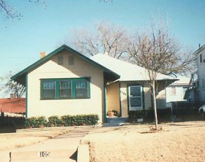 2105 Lipscomb 1995
