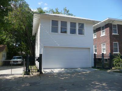 2112 College garage 2011
