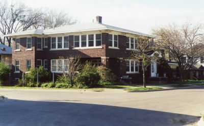 2112 College side 2000
