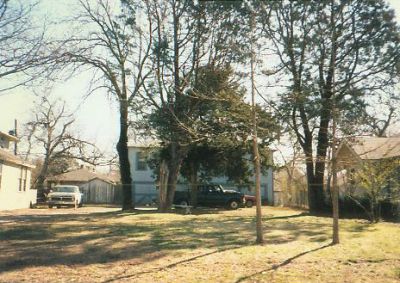 2117 6th garage apt 1995
