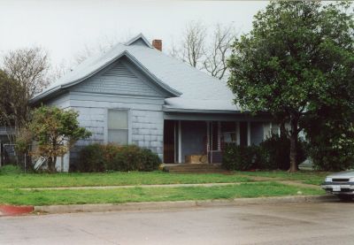 2124 Fairmount 2000
