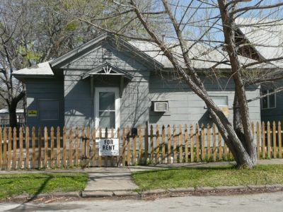 2124 Fairmount apartment 2008
