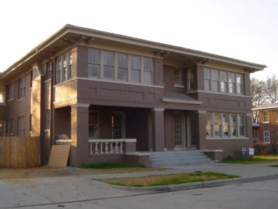 2200 College 2005
Restoration to condos by 
Jim Johnson/Fairmount Homes
