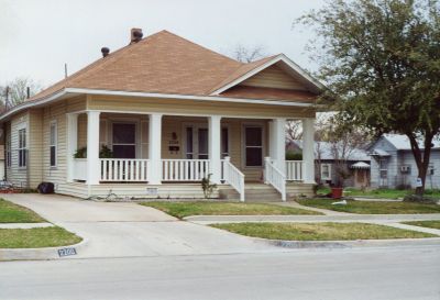 2200 Fairmount 2000
