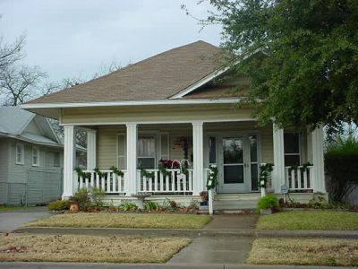 2200 Fairmount 2002
