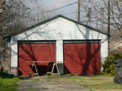 2200 Washington garage 2008
