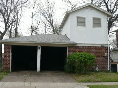 2201 5th garage 2008
