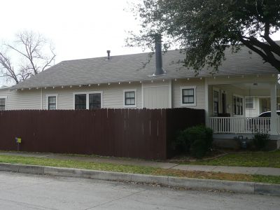 2201 Fairmount side 2011
