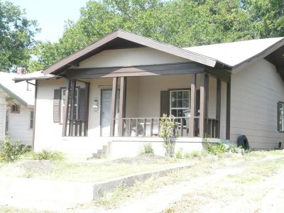 2215 Washington 2011
