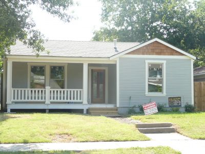 2219 5th 2011
Resmodel by Bob Luedtke to better fit 
in to the neighborhood
