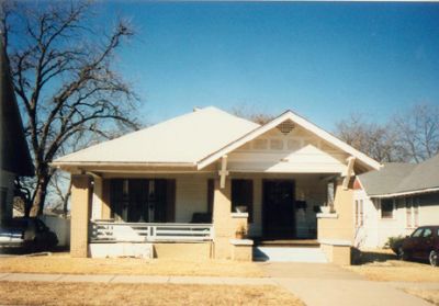 2220 College 1995
