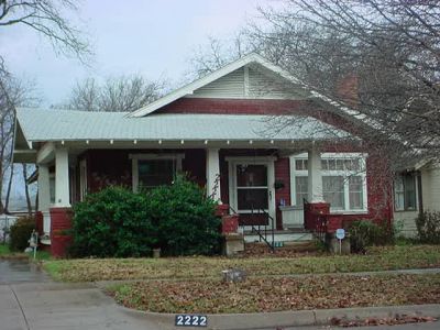 2222 Fairmount 2002
