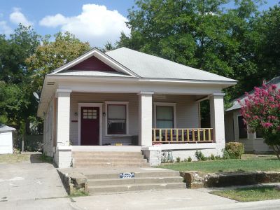 2227 College 2011
