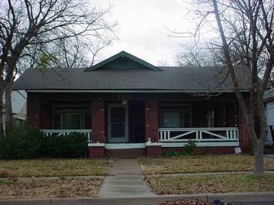 2249 Fairmount 2002
