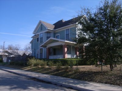 2251 Lipscomb side 2010

