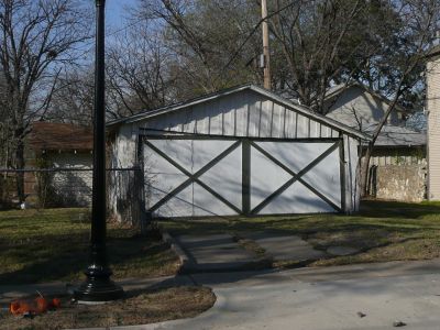 2261 6th garage 2011 March
