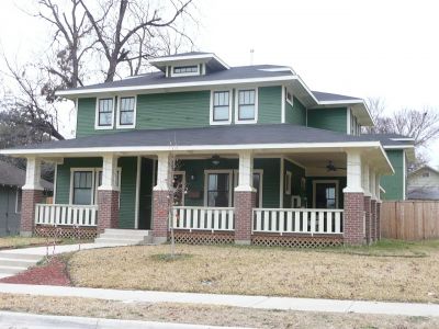 2267 Henderson 2010 December
Built by Glen Mace Homes
