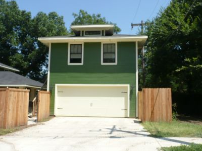 2267 Henderson garage 2011
