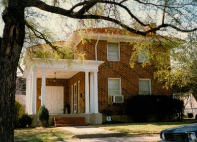 717 Powell 1995
