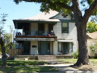 1701 Fairmount 2015 Oct
