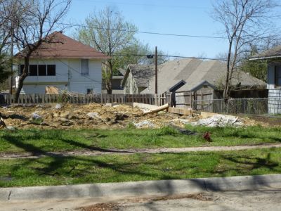 2254_Lipscomb_2016_03
Construction begun by Jose Villalobos and Mark Hixon
