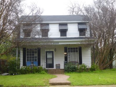 2259_Lipscomb_2019
