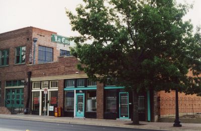 713-715 Magnolia 2000
