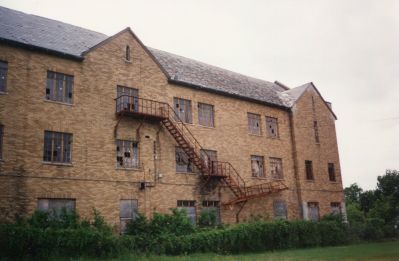 950 Magnolia back 1990
