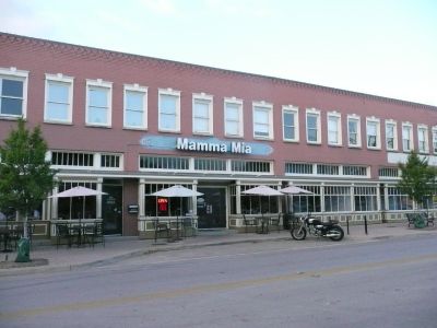 1000 Magnolia 2012
