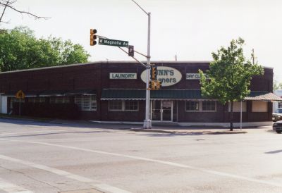 1001 Magnolia 2000

