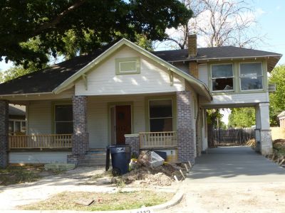 1112 Arlington 2014 October
Restoration begun by Fairmount Dream
