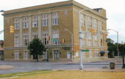 1227 Magnolia 1995

