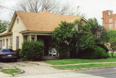 1320 Henderson 2000
