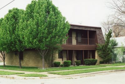 1328 Henderson 2000
