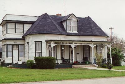 1330 6th 2000
Upper south wing burned not long after restoration.
