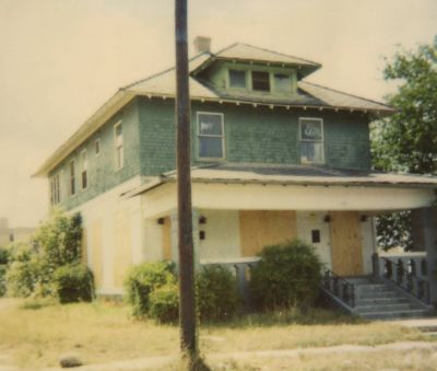 1330 Hurley 1993
