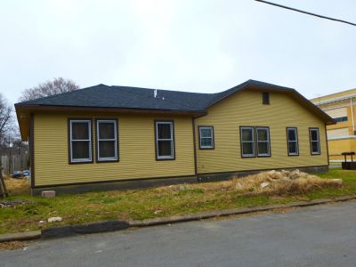 1401 Alston side 2014
