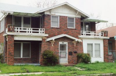 1404 Lake 2000
