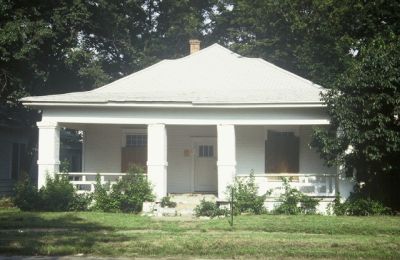 1618 College 1990
