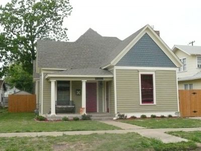 1620 Henderson 2013 April
