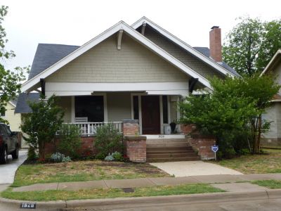 1626 Adams 2014
