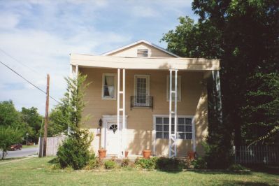 1701 Henderson 2002
