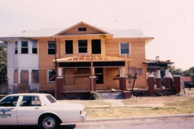 1714 Henderson 1989
