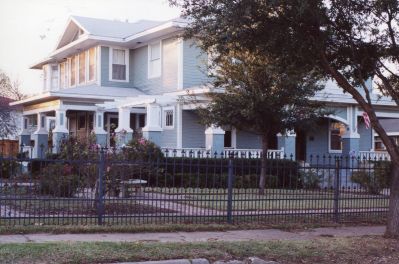 1714 Henderson 2006
