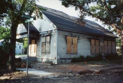 1921 Washington 1989
Gutted by fire, was parted-out and demolished
