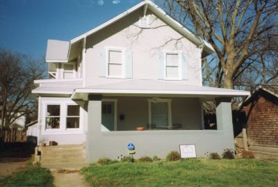 1940 6th 2000
Restoration back to single family and from
severe fire damage by Randall Cheek
