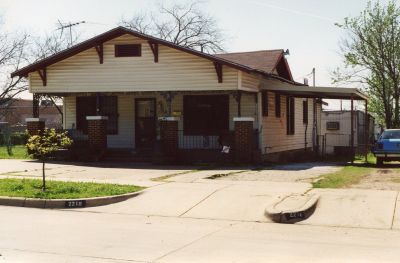 2218 Washington 2000
